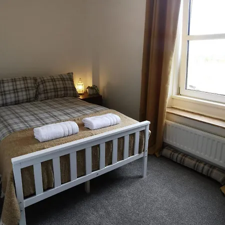 Renovated 1900S 2 Bed Home With Large Garden